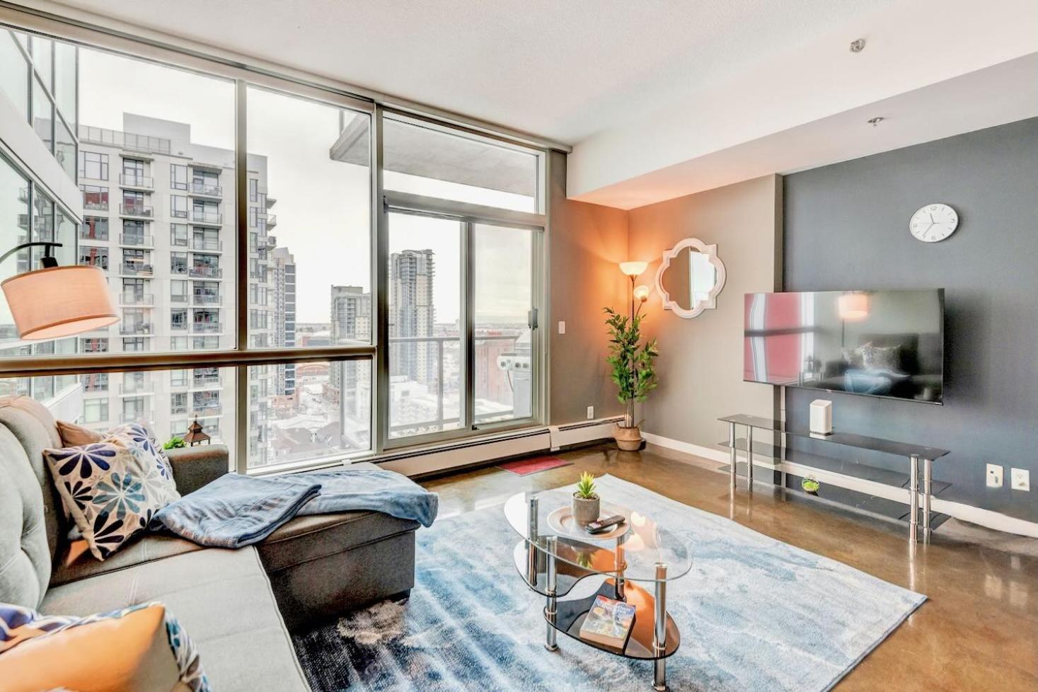 Modern 2Br Condo - King Bed - Downtown City Views YYC Buitenkant foto